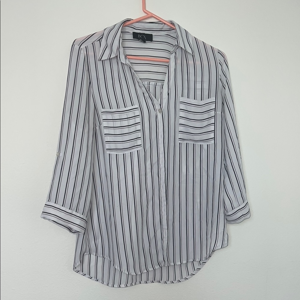 BCX Black and Red Button Down Shirt with Notched Collar and 3/4 Sleeves